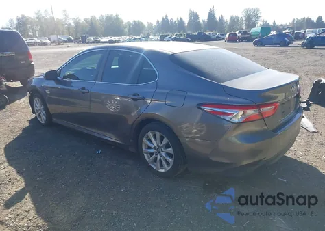 2018 Toyota Camry Le from USA, damaged, VIN 4T1B11HK4JU618235